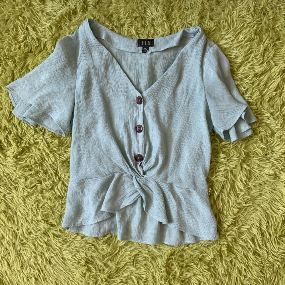 green blouse - Picture 3 of 4
